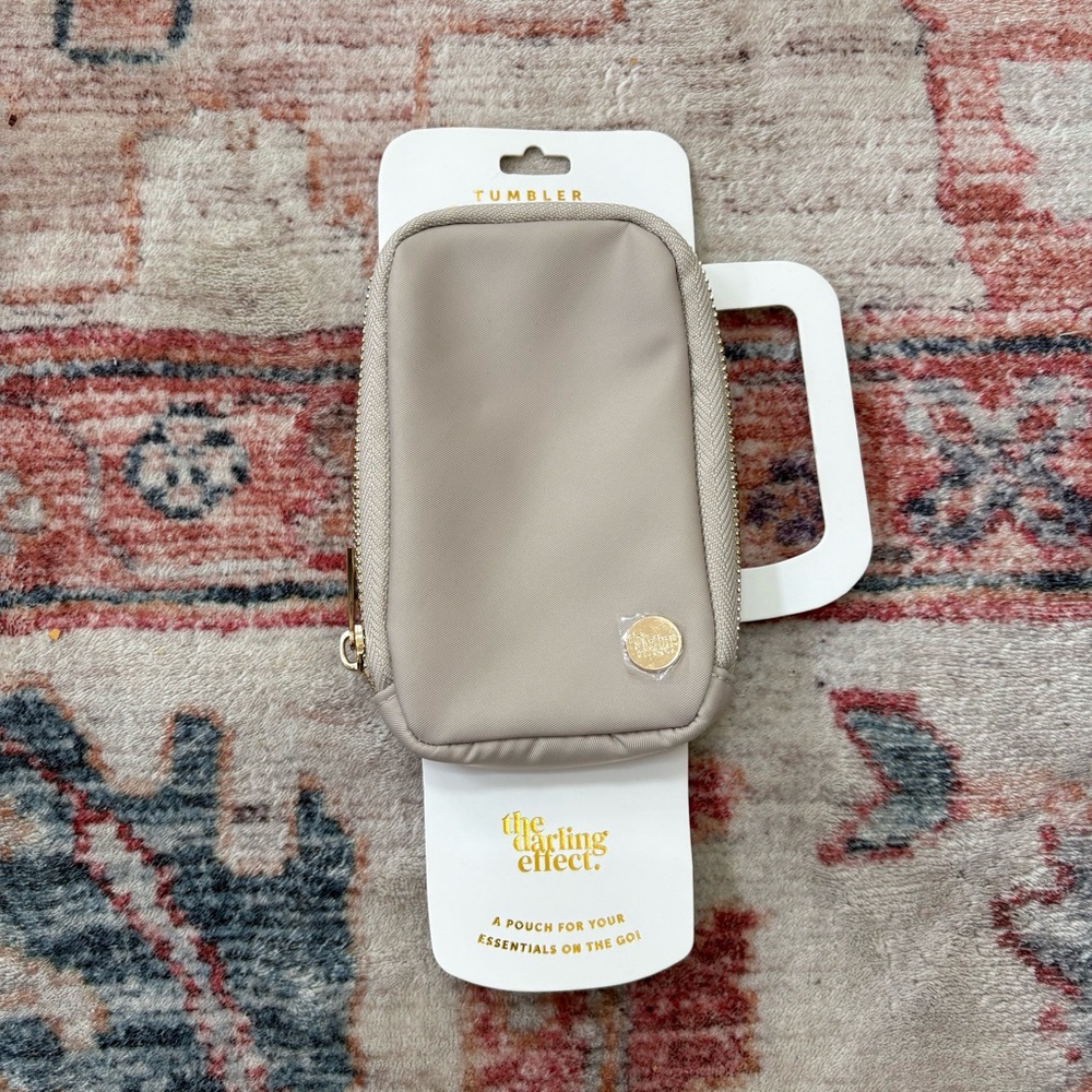 The Darling Effect Tumbler Fanny Pack Tan‎ NWT